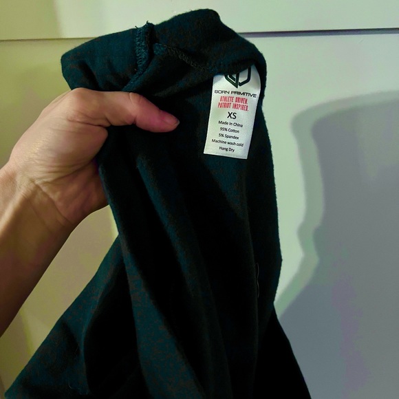 BORN PRIMITIVE CREWNECK CROP - XS NAVY - Picture 3 of 3